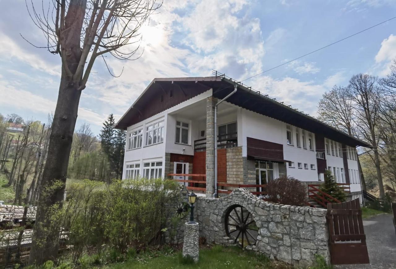Osrodek Wypoczynkowy Nad Wodospadem Пшесека Екстериор снимка
